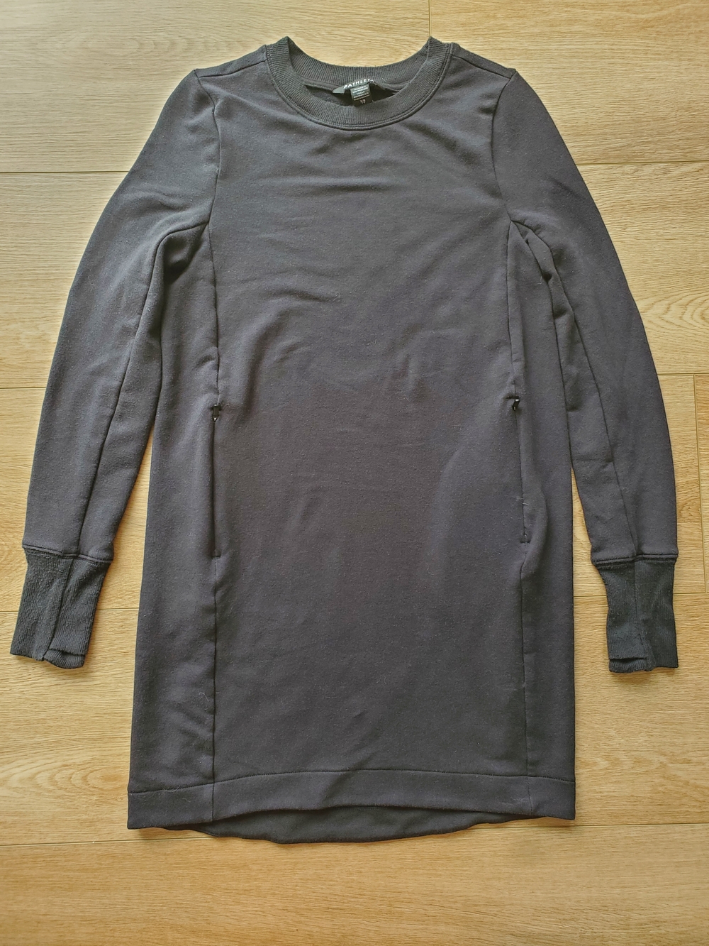 Athleta Long Sleeve Black Sweatshirt Dress, XS